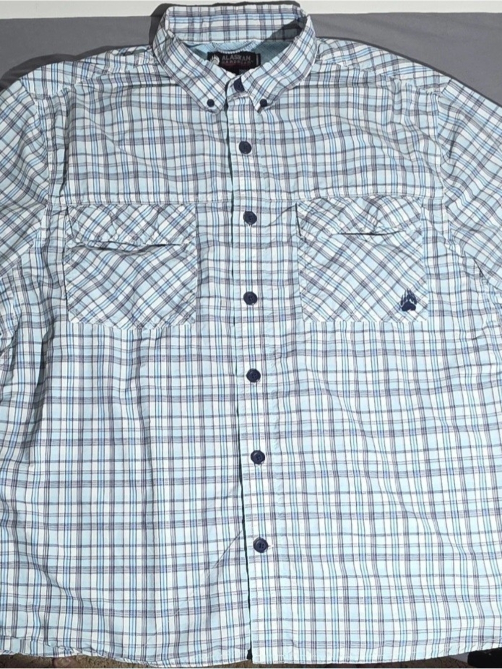 Duluth Trading Co White and Blue Plaid Button-Down Shirt